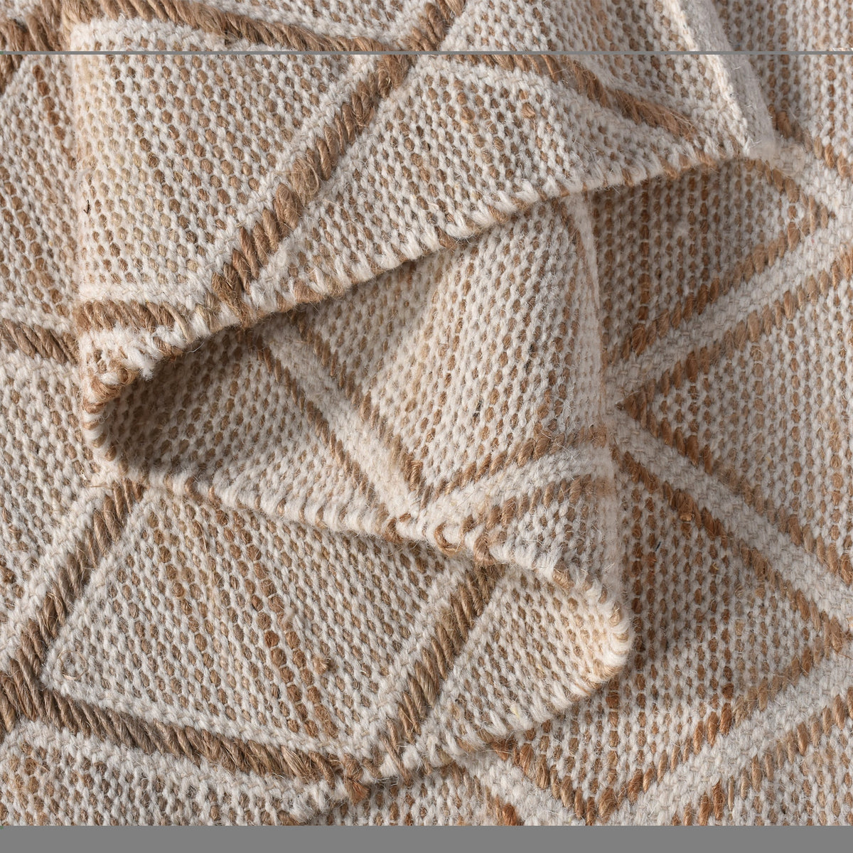 Thatch Handwoven Wool & Jute Rug