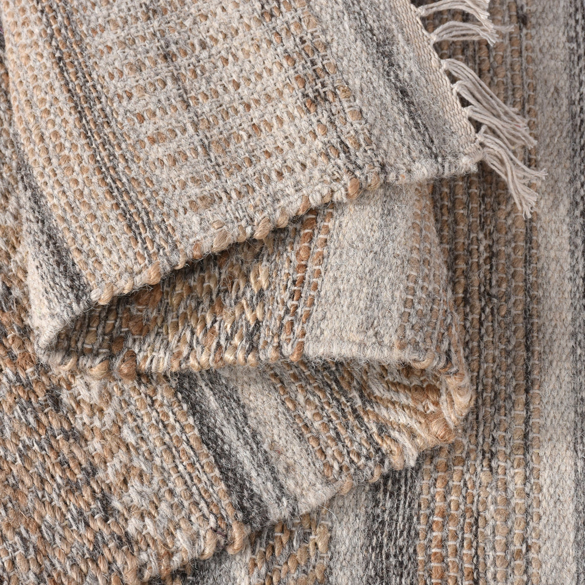 Deckchair Handwoven Jute & Wool Rug